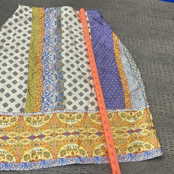 DRESS FORUM multicolored bohemian print satin skirt size medium - Picture 4 of 7